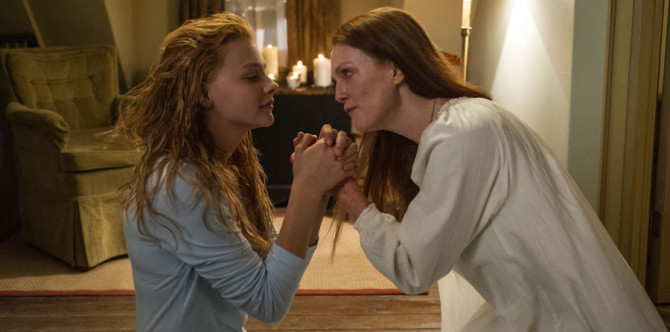 carrie 2013 chloe moretz julianne moore